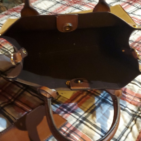 Purse - Picture 3 of 4